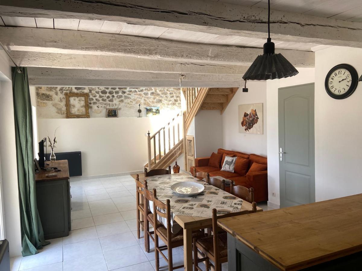 Maison De Charme Au Coeur Des Vignes Et Gironde Gauriac Exteriör bild